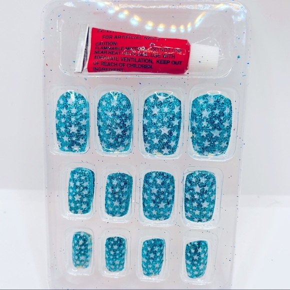Nails Teal blue with White Stars 12 Piece Set Comes with Glue. Brilliant - Picture 7 of 7